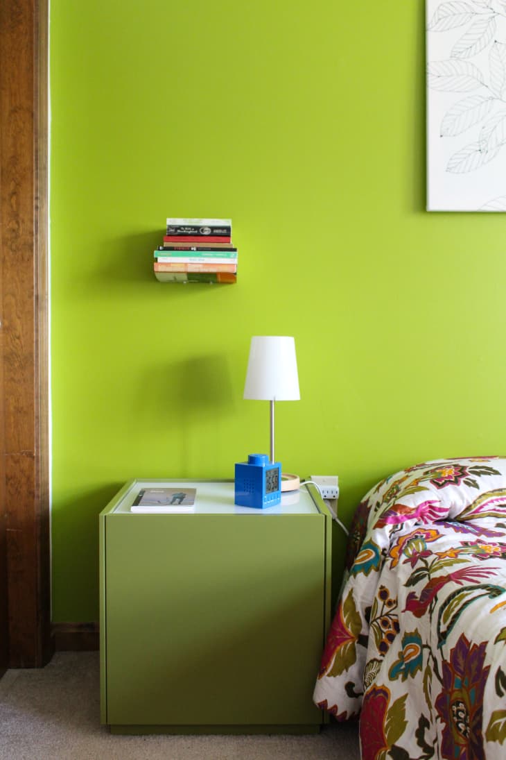 Bright sales room colors